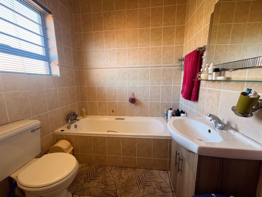 3 Bedroom Property for Sale in Doringkruin North West
